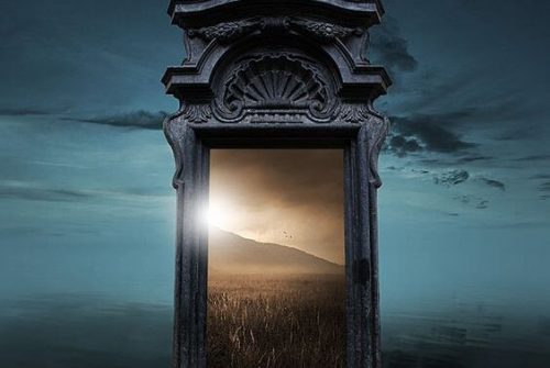 Uchylone drzwi przeszłości