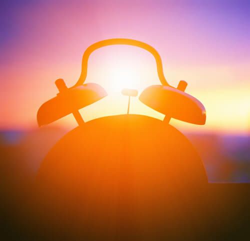 Budzik o wschodzie słońca