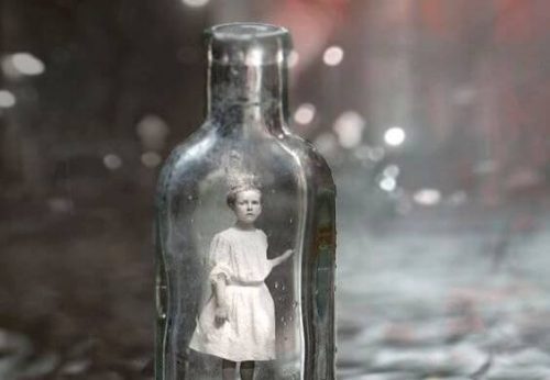 Dziewczynka w butelce