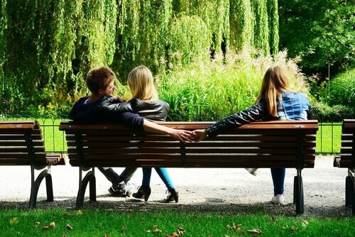 Niewierność - dlaczego tak wiele osób sobie na nią pozwala