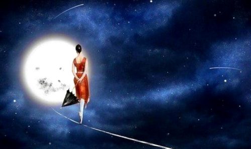 kobieta idzie ku księżycu
