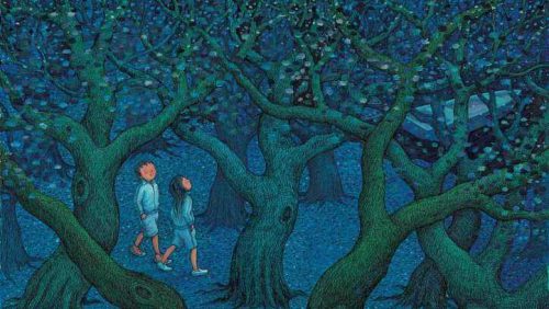 Ludzie idący przez ciemny las