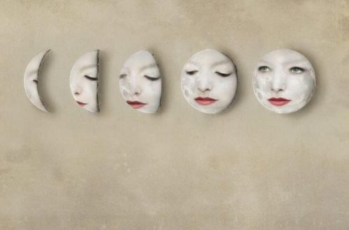 Twarz jako księżyc