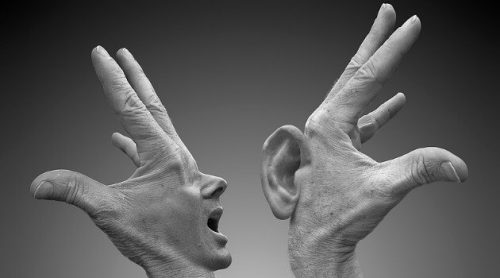 Dwie dłonie jedna krzyczy, druga słucha