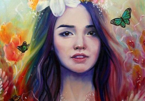 twarz dziewczyny o kolorowych włosach