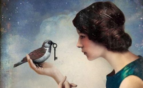 Kobieta, ptak i klucz