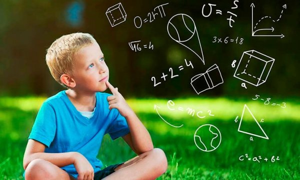 Chłopiec i równania matematyczne.