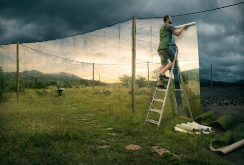 Mężczyzna ulepsza czas - rozwiązanie naszych problemów