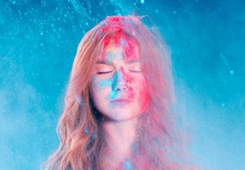 Kolorowa twarz dziewczyny