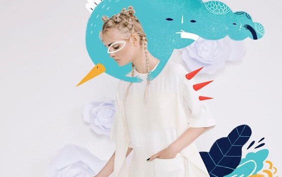 Dziewczyna z obrazkami - osoby asertywne