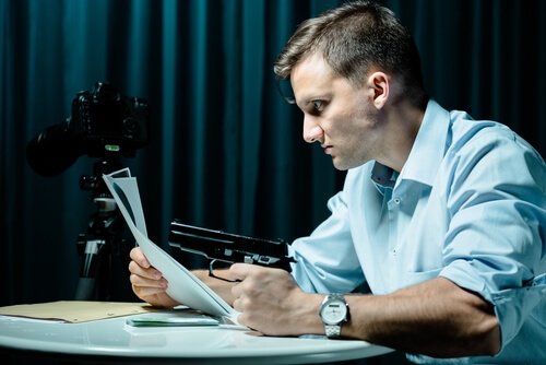 Mężczyzna z pistoletem - psychopaci