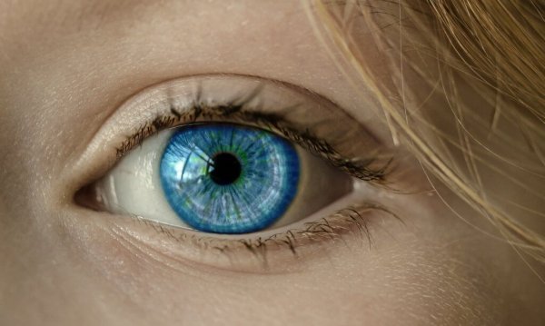 Niebieskie oko.