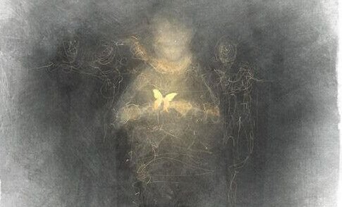 chłopiec z motylkami