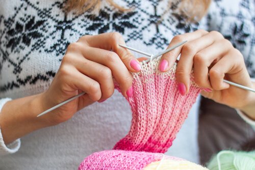 Robienie na drutach – dlaczego jest dobre dla Twoich emocji
