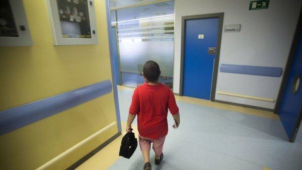 Chłopiec w szpitalu