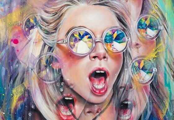 Imprezowa dziewczyna.