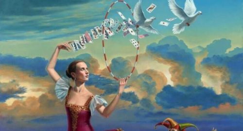 Kobieta z kartami i gołębiami