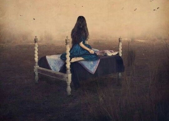 dziewczyna na łóżku