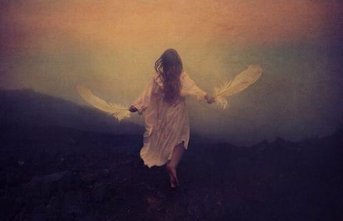 Kobieta ze skrzydłami - własny wszechświat