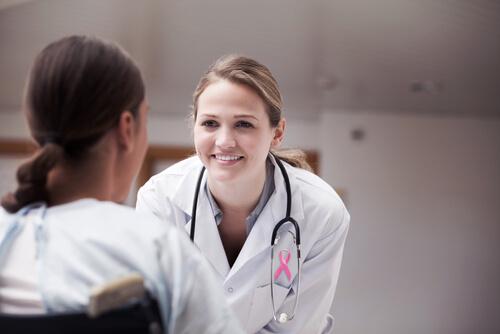 Rak piersi - lekarz i pacjentka