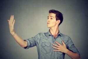 Wszystkowiedzący – jak sobie z nimi radzić?