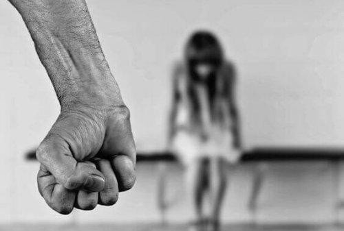 Zaciśnięta pięść