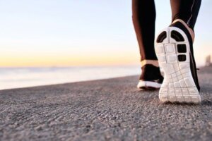 Chód sportowy – korzyści dla zdrowia psychicznego