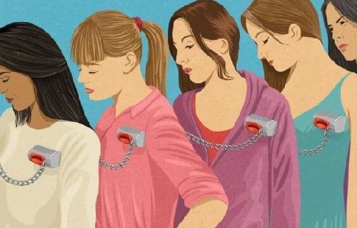 Kolejka jednakowych ludzi