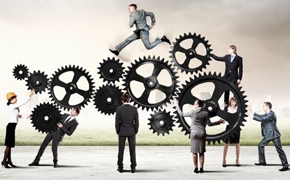 osoby między trybami