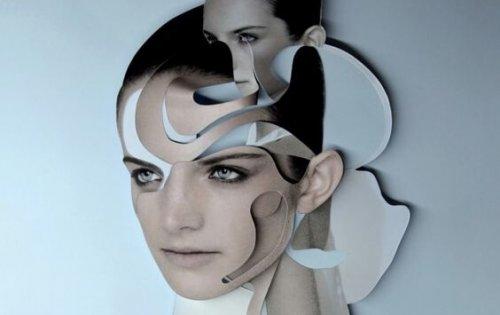 Próba kontrolowania wszystkiego wyrażona na twarzy kobiety