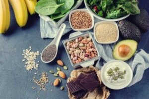 Dieta antydepresyjna – jak jeść dobrze, by poczuć się lepiej