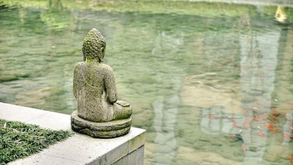 nauka i religia - budda jako symbol