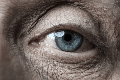 Oko osoby starszej wiekiem