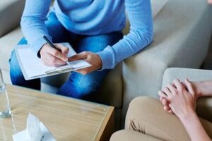 Zdrowie psychiczne i problemy z nim związane – jak rozwinęły się metody ich leczenia?
