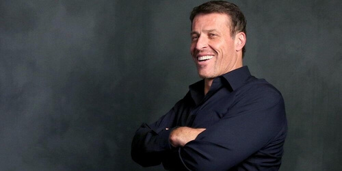 Tony Robbins i jego 6 głębokich cytatów do przemyślenia