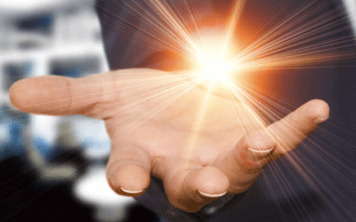 Trzy stopnie wpływu – poznaj zasadę oddziaływania społecznego