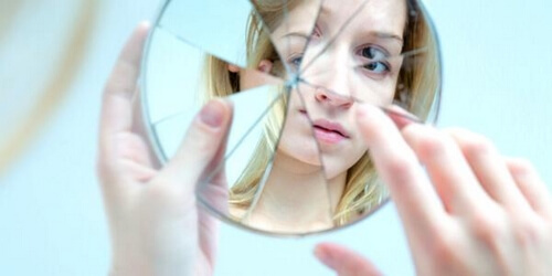 Zbytnia samokrytyka - 11 oznak, że masz ten problem