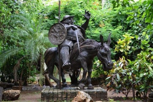 Sancho Pansa pomnik