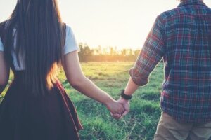 Czy związek Twoich rodziców wpływa na to jak wybierasz partnera?