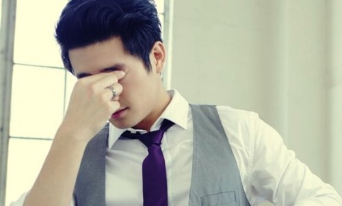 zestresowany mężczyzna