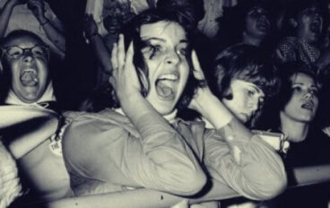 Neurony lustrzane, a fani - czy wiesz, jaki jest między nimi związek?