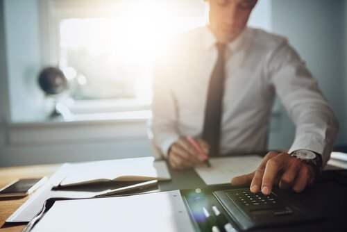 Człowiek niezastąpiony w rzeczywistości nie istnieje