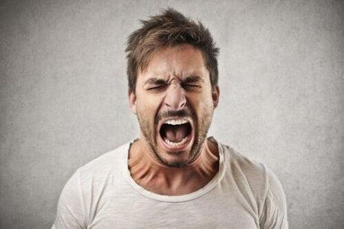 Toksyczne zachowania: krzyk i wściekłość