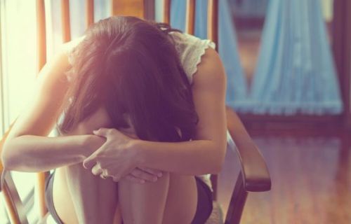 Depresja poadopcyjna: czy wiesz, że kryje się za nią bolesny brak zrozumienia?