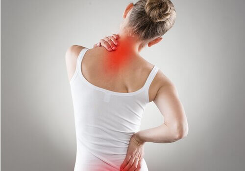 Ból pleców i niewłaściwa postura – 4 sprawdzone ćwiczenia