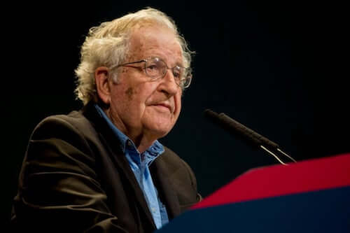 Chomsky na konferencji