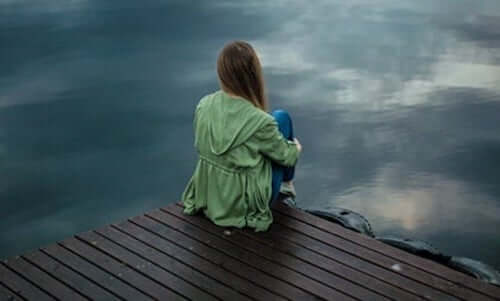 Dziewczyna na pomoście