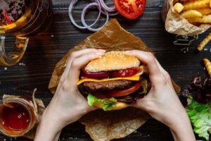 Fast food i jego negatywny wpływ na mózg