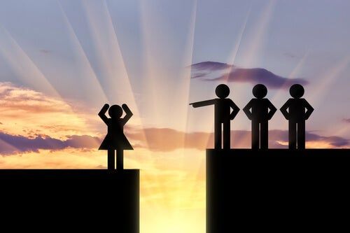 Kobieta i mężczyźni