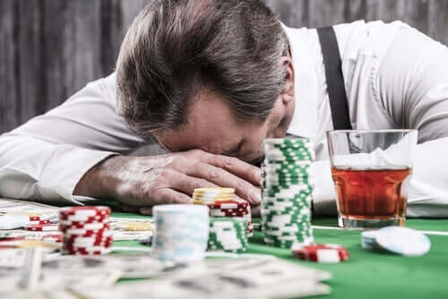 Patologiczni hazardziści: zniekształcenia poznawcze